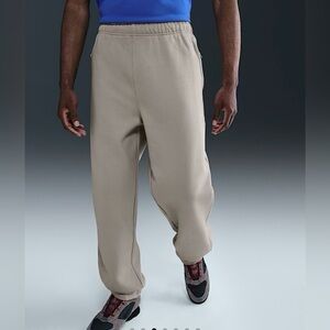 NIKE ACG “Tuff Fleece”